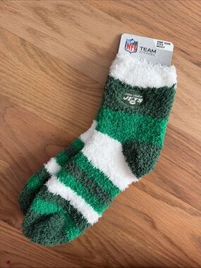NWT!! NFL New York Jets Green & White Cozy Fuzzy Socks